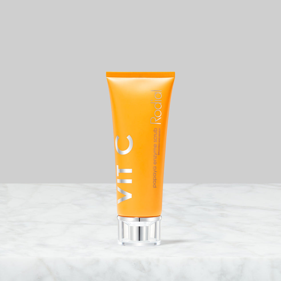 Scrub agli enzimi della vitamina C e papaia